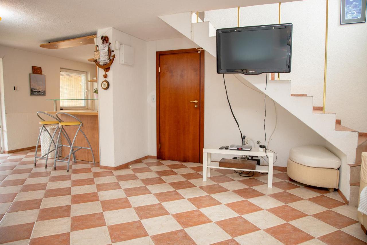Villa Beni - 4 Bedroom Private House By Flаt Manаger Lozenets Εξωτερικό φωτογραφία